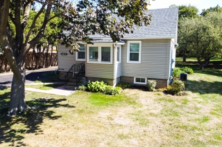 1611 Charles St, Whitby, ON L1N 1C1, Canada, ,  