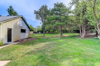 1611 Charles St, Whitby, ON L1N 1C1, Canada, ,  