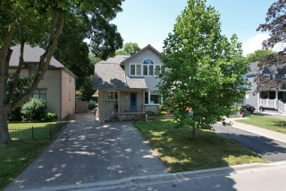 16 Westhead Rd, Etobicoke, ON M8W 4R9, Canada, ,  