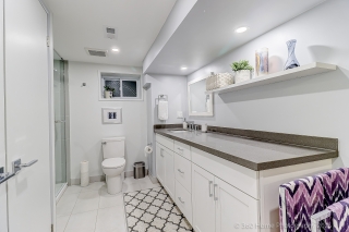 16 Westhead Rd, Etobicoke, ON M8W 4R9, Canada, ,  