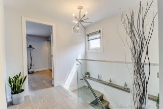 709 Greycedar Crescent, Mississauga, ON L4W 3J4, Canada, ,  
