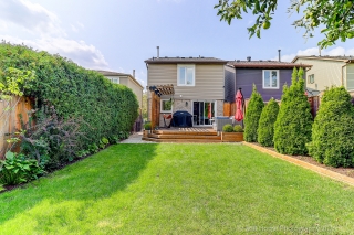 709 Greycedar Crescent, Mississauga, ON L4W 3J4, Canada, ,  