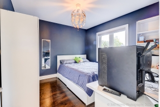 123 Queens Dr, Toronto, ON M9N 2H5, Canada, ,  