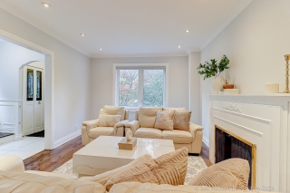 123 Queens Dr, Toronto, ON M9N 2H5, Canada, ,  