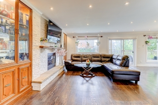 123 Queens Dr, Toronto, ON M9N 2H5, Canada, ,  