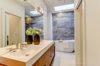 38 Norlong Blvd, East York, ON M4C 3W7, Canada, ,  