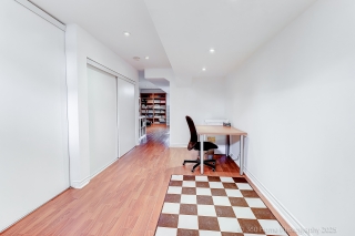 109 Selkirk Dr, Richmond Hill, ON L4B 4T7, Canada, ,  