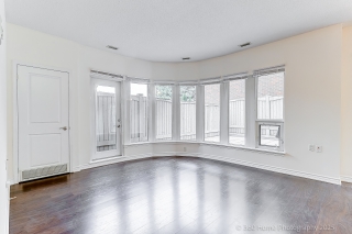 Unit 105-872 Sheppard Ave W, North York, ON M3H 5V5, Canada, ,  