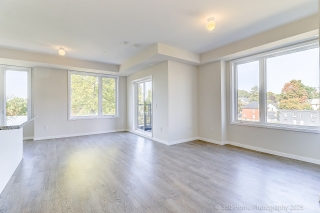 Unit 28-200 Alex Gardner Cir, Aurora, ON L4G 3G5, Canada, ,  