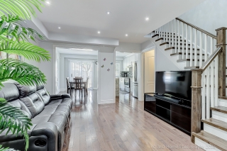 Unit 17-1292 Sherwood Mills Blvd, Mississauga, ON L5V 2G8, Canada, ,  