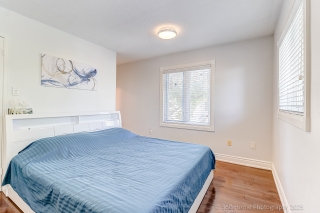 Unit 17-1292 Sherwood Mills Blvd, Mississauga, ON L5V 2G8, Canada, ,  