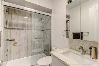 Unit 17-1292 Sherwood Mills Blvd, Mississauga, ON L5V 2G8, Canada, ,  