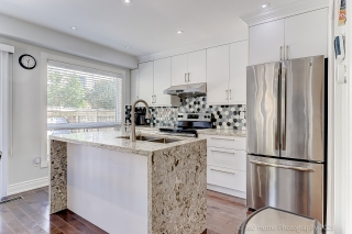 Unit 17-1292 Sherwood Mills Blvd, Mississauga, ON L5V 2G8, Canada, ,  