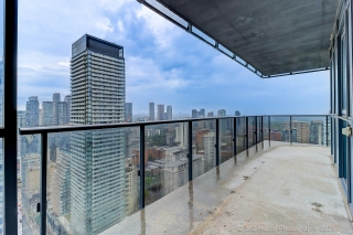 Unit 4105-7 Grenville St, Toronto, ON M4Y 0E9, Canada, ,  