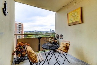 Unit 1709-60 Pavane Linkway, North York, ON M3C 1A2, Canada, ,  