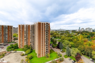 Unit 1709-60 Pavane Linkway, North York, ON M3C 1A2, Canada, ,  