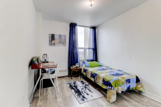 Unit 1709-60 Pavane Linkway, North York, ON M3C 1A2, Canada, ,  