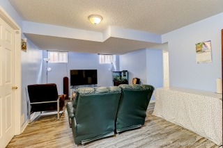 25 Trailridge Dr, Brampton, ON L6X 4M6, Canada, ,  