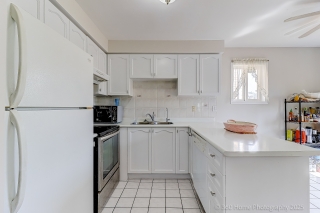 25 Trailridge Dr, Brampton, ON L6X 4M6, Canada, ,  