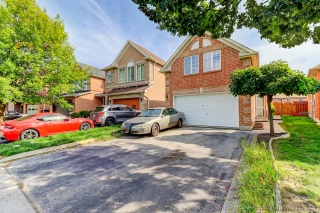 25 Trailridge Dr, Brampton, ON L6X 4M6, Canada, ,  