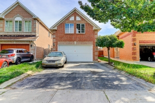 25 Trailridge Dr, Brampton, ON L6X 4M6, Canada, ,  