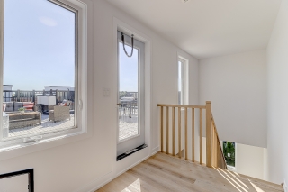 16 Bancroft Ln, Richmond Hill, ON L4E 3M2, Canada, ,  