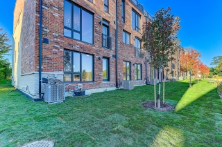 31 Bancroft Ln, Richmond Hill, ON L4E 3M2, Canada, ,  