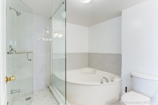 Unit 1603-7 Townsgate Dr, Vaughan, ON L4J 7Z9, Canada, ,  