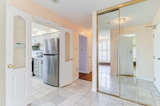 Unit 1603-7 Townsgate Dr, Vaughan, ON L4J 7Z9, Canada, ,  