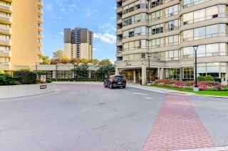 Unit 1603-7 Townsgate Dr, Vaughan, ON L4J 7Z9, Canada, ,  