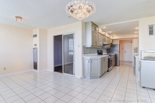 Unit 1603-7 Townsgate Dr, Vaughan, ON L4J 7Z9, Canada, ,  
