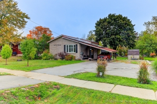 2263 25th Side Rd, Innisfil Beach, ON L9S 2C5, Canada, ,  