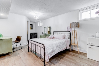 2263 25th Side Rd, Innisfil Beach, ON L9S 2C5, Canada, ,  