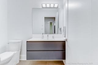 119 High St W, Mississauga, ON L5H 1K4, Canada, ,  