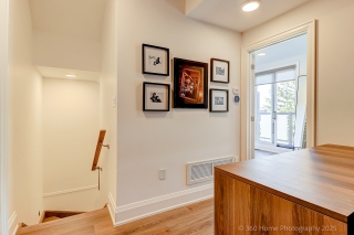 119 High St W, Mississauga, ON L5H 1K4, Canada, ,  