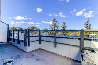 119 High St W, Mississauga, ON L5H 1K4, Canada, ,  
