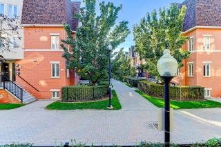 Unit 256-318 John St., Markham, ON L3T 0B1, Canada, ,  