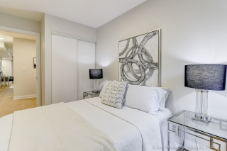 Unit 256-318 John St., Markham, ON L3T 0B1, Canada, ,  