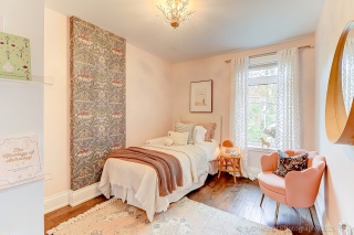 21 Wilson Park Rd, Toronto, ON M6K 3B6, Canada, ,  