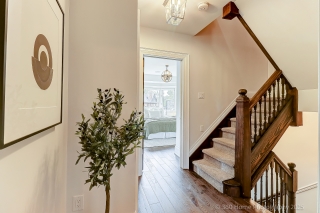 21 Wilson Park Rd, Toronto, ON M6K 3B6, Canada, ,  