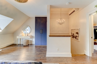21 Wilson Park Rd, Toronto, ON M6K 3B6, Canada, ,  