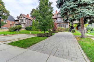 21 Wilson Park Rd, Toronto, ON M6K 3B6, Canada, ,  