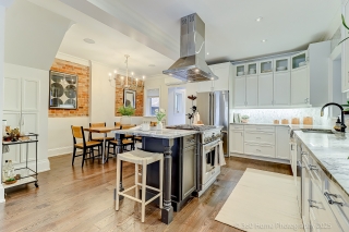 21 Wilson Park Rd, Toronto, ON M6K 3B6, Canada, ,  