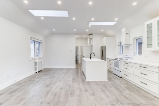 194 Roe Ave, Toronto, ON M5M 2J2, Canada, ,  