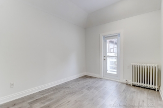 194 Roe Ave, Toronto, ON M5M 2J2, Canada, ,  