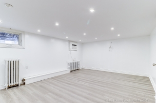 194 Roe Ave, Toronto, ON M5M 2J2, Canada, ,  