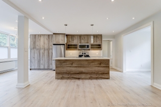 Unit 2-2814 Bloor St W, Toronto, ON M4W 3E2, Canada, ,  