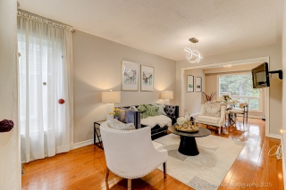 32 Heathcliffe Square, Brampton, ON L6S 5P7, Canada, ,  