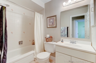 32 Heathcliffe Square, Brampton, ON L6S 5P7, Canada, ,  