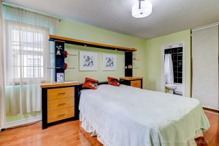 32 Heathcliffe Square, Brampton, ON L6S 5P7, Canada, ,  